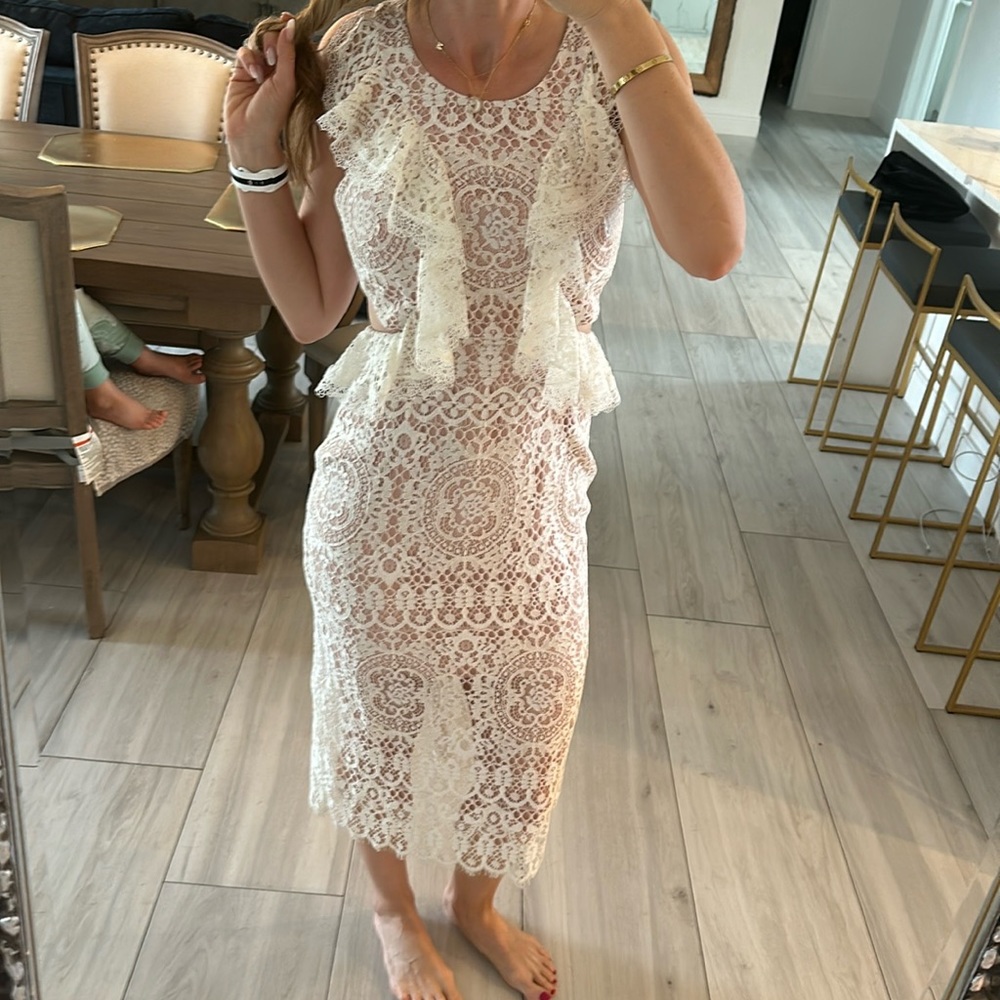 Gorgeous lace dress brand new